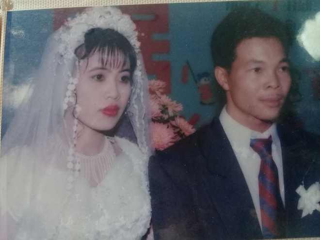 Dân tình lại đồng loạt khoe ảnh cưới của bố mẹ ngày xưa, giản dị mà đầy ắp kỷ niệm-16