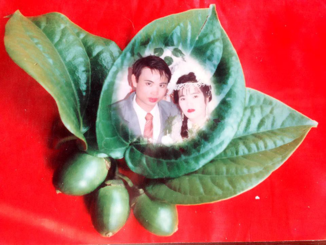 Dân tình lại đồng loạt khoe ảnh cưới của bố mẹ ngày xưa, giản dị mà đầy ắp kỷ niệm-17