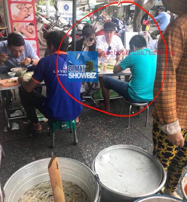 Biết Trường Giang và Nhã Phương rủ nhau đi ăn , Nam Em cảm thấy đắng ngồi đàn ca một mình-1