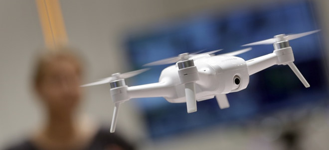 Tội phạm dùng cả dàn drone tấn công nhân viên FBI-3