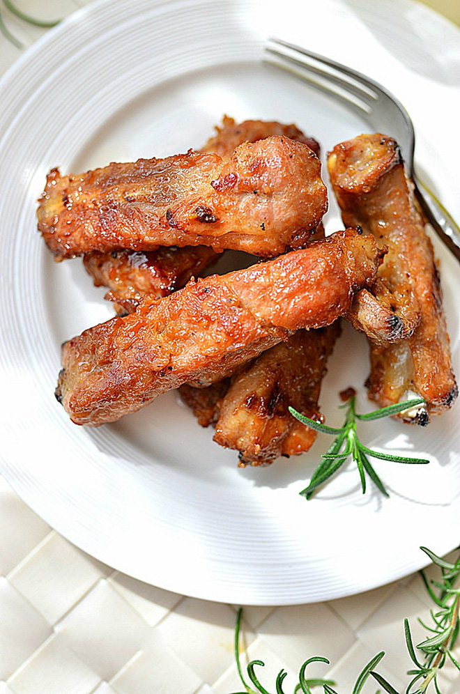 Cuối tuần trổ tài làm sườn nướng mềm ngon thơm phức đãi cả nhà là nhất!-3