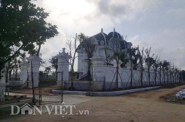 Ngắm biệt thự siêu khủng của cụ bà 78 tuổi-1