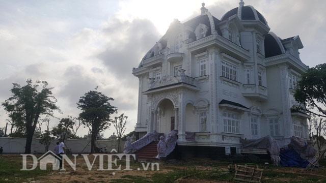 Ngắm biệt thự siêu khủng của cụ bà 78 tuổi-2