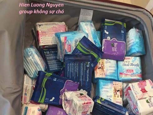 Chuyện thật như đùa: Vali tiếp tế đồ cho du học sinh Việt toàn... băng vệ sinh!