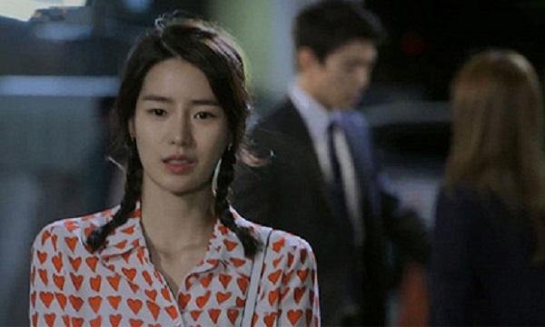 Tưởng vợ hiền lành không biết gì, ai ngờ chồng chết đứng trước đòn trả thù tình cay độc-1