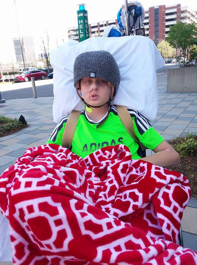 Cậu bé 13 tuổi chết não, không thể qua khỏi bỗng tỉnh dậy sau khi bố mẹ ký vào tờ giấy này-5