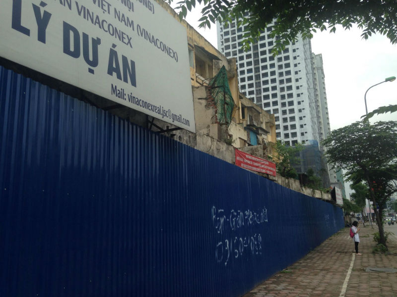 Chung cư tiền tỷ hoang tàn trên đất vàng Hà Nội-3