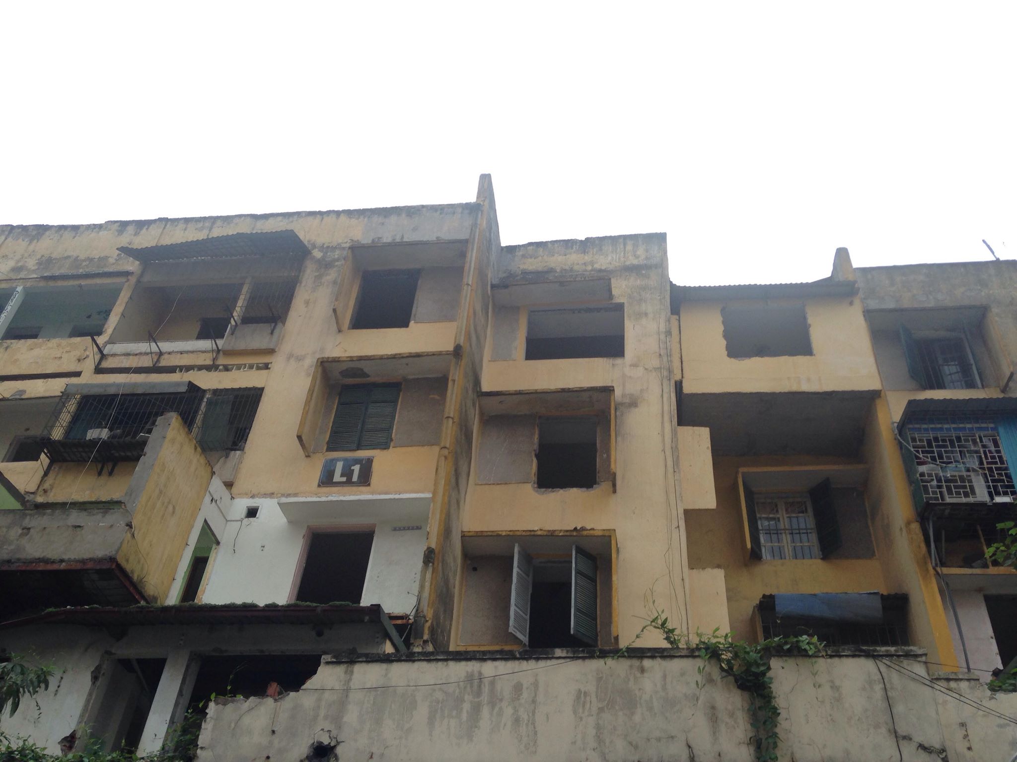 Chung cư tiền tỷ hoang tàn trên đất vàng Hà Nội-2