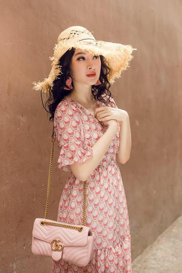 Học sao Việt cách chọn và kết hợp mũ cói sao cho thật duyên dáng khi diện cùng trang phục hè-19