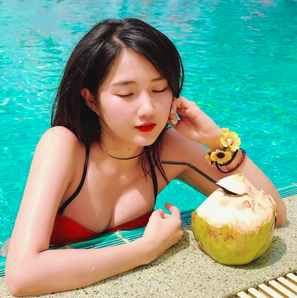 Mới chớm Hè, hot girl Việt đã tưng bừng khoe ảnh diện đồ bơi nóng bỏng-5