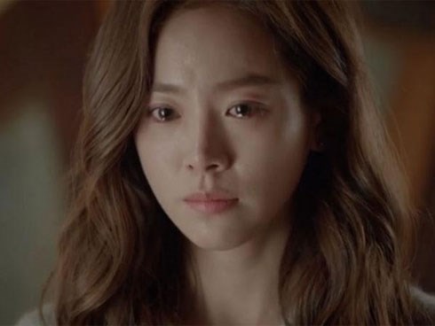 Chị dâu đến nhà, thông báo sự thật về chồng khiến tôi chết lặng