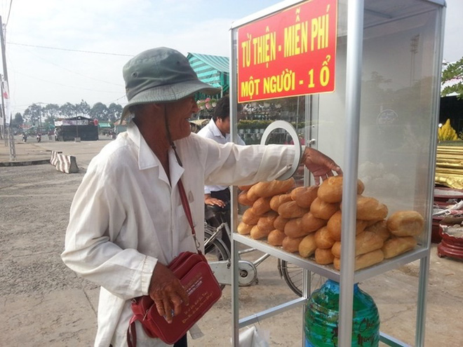Ấm áp với hộp đựng tiền lẻ Nếu bạn khó khăn hãy lấy 3 tờ ở TP Hồ Chí Minh-3