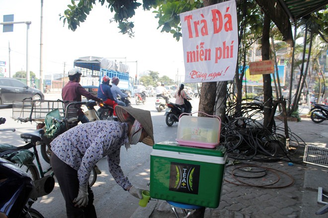 Ấm áp với hộp đựng tiền lẻ Nếu bạn khó khăn hãy lấy 3 tờ ở TP Hồ Chí Minh-7