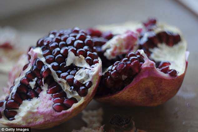 Ăn lựu mỗi ngày, người phụ nữ trẻ khiến bác sĩ giật mình khi thấy thứ nằm trong bụng-2