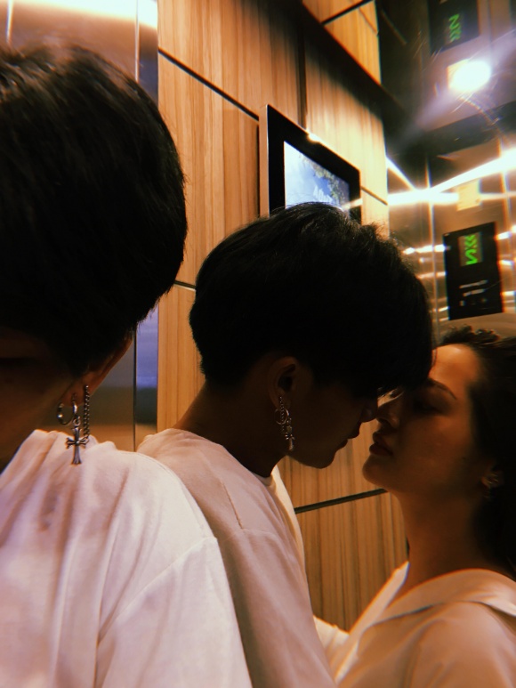 Sau khi phủ nhận tin đồn hẹn hò với Bùi Tiến Dũng, Bảo Anh lộ ảnh tình tứ bên trai lạ-2