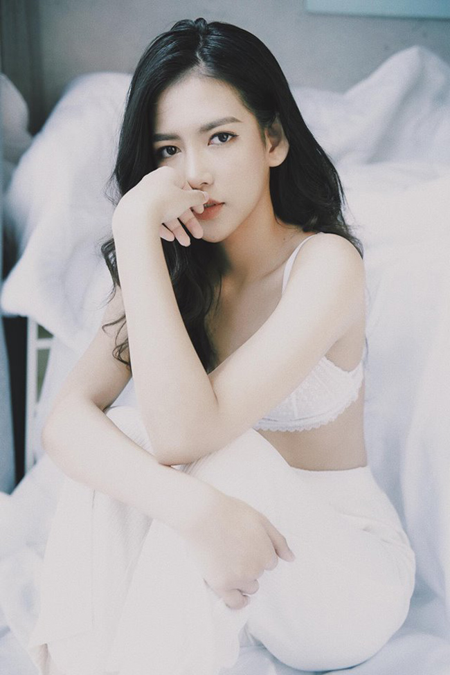 Tiểu thư con nhà giàu gợi cảm trong căn nhà tiền tỷ mới tậu-13