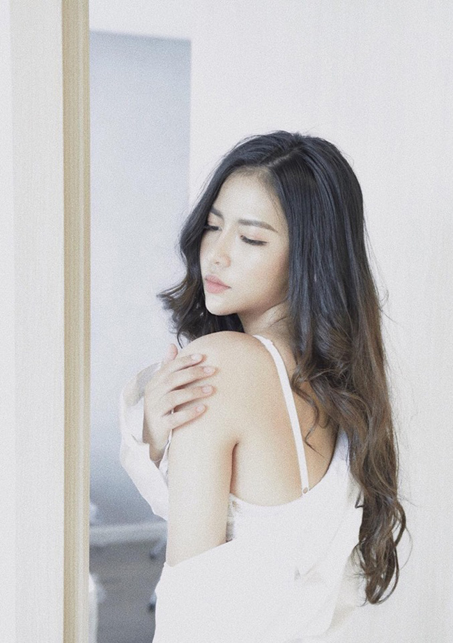 Tiểu thư con nhà giàu gợi cảm trong căn nhà tiền tỷ mới tậu-14