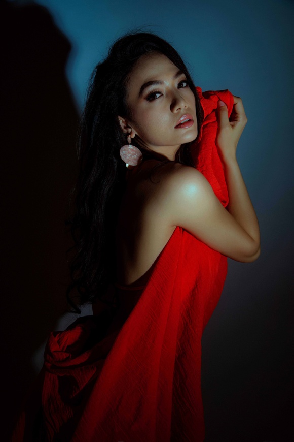 Tinna Tình khoe đường cong gợi cảm khẳng định không hư hỏng-8