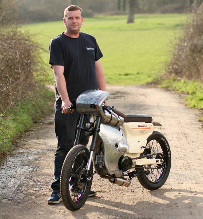 Huyền thoại Honda Super Cub hóa nữ thần nóng tính nhất-10