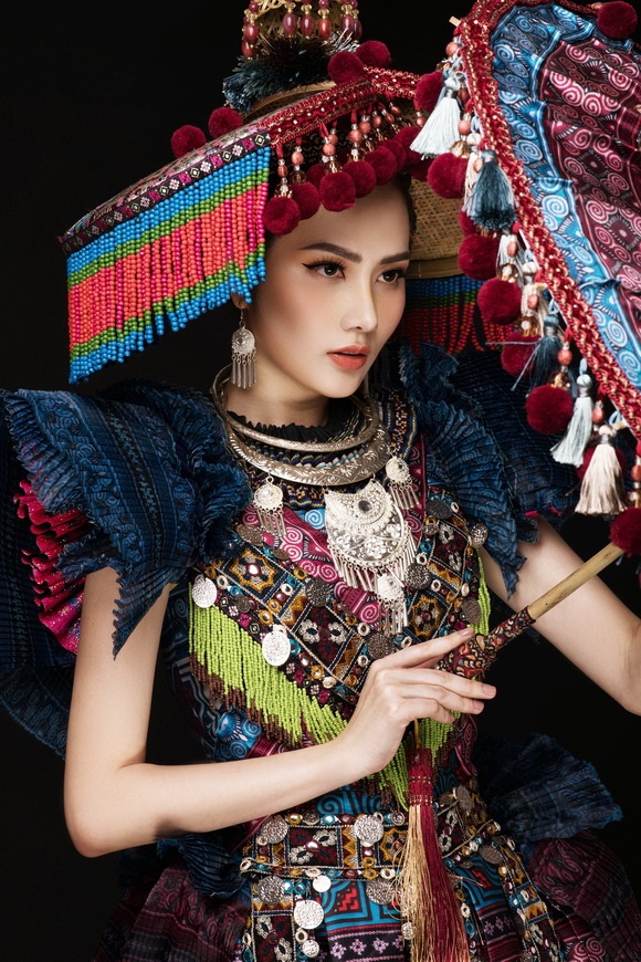 Diệu Linh chọn trang phục H’Mông thể hiện tại Nữ hoàng Du lịch Quốc tế 2018-13