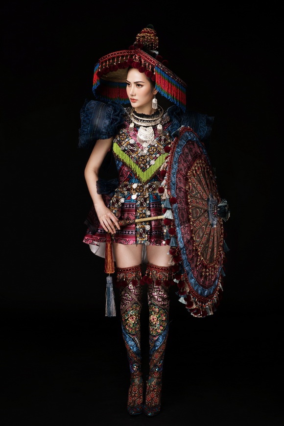 Diệu Linh chọn trang phục H’Mông thể hiện tại Nữ hoàng Du lịch Quốc tế 2018-9