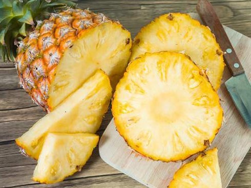 Nắng nóng ăn dứa giải nhiệt, chị em nhất định phải ghi nhớ 8 kiêng kỵ để tránh