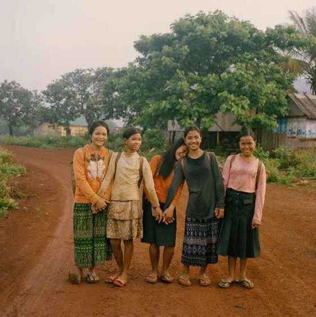 Bộ lạc kỳ lạ, nơi bố mẹ xây chòi cho con gái quan hệ với bao nhiêu người tùy ý-6