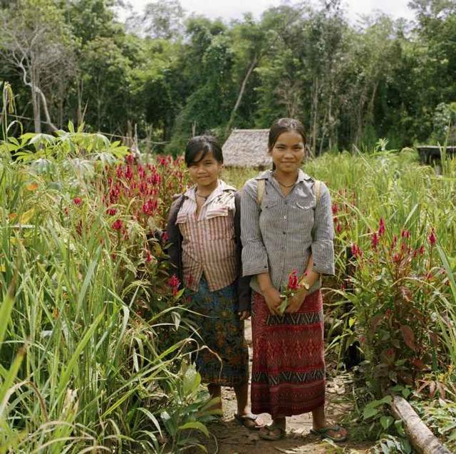 Bộ lạc kỳ lạ, nơi bố mẹ xây chòi cho con gái quan hệ với bao nhiêu người tùy ý-7