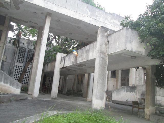 Cận cảnh ngôi nhà ma” số 300 Kim Mã sau gần 30 năm bỏ hoang-7