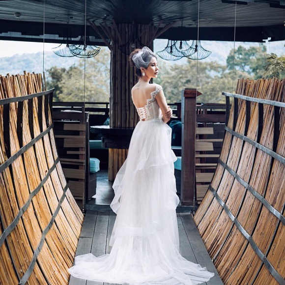 Ngắm bộ ảnh cưới đậm chất ngôn tình của Diệp Lâm Anh và chồng thiếu gia-5