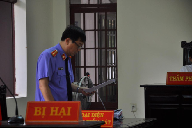 Nguyễn Khắc Thủy cho rằng mình bị vu khống: Tôi chỉ xoa đầu bé gái vì yêu thương chứ không làm gì cả-1