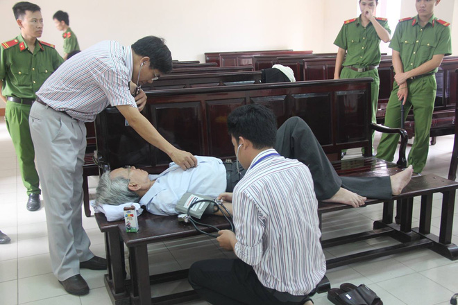 Nguyễn Khắc Thủy cho rằng mình bị vu khống: Tôi chỉ xoa đầu bé gái vì yêu thương chứ không làm gì cả-2