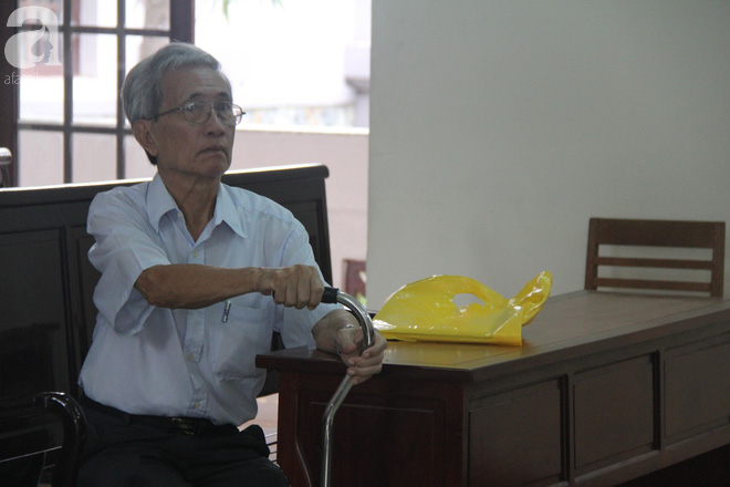 Nguyễn Khắc Thủy cho rằng mình bị vu khống: Tôi chỉ xoa đầu bé gái vì yêu thương chứ không làm gì cả-15