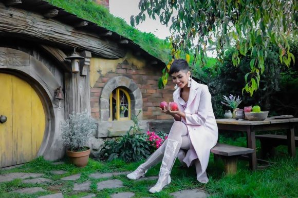 HHen Niê lạc vào xứ sở thần tiên của người lùn-13