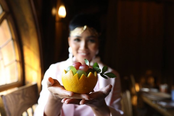 HHen Niê lạc vào xứ sở thần tiên của người lùn-18