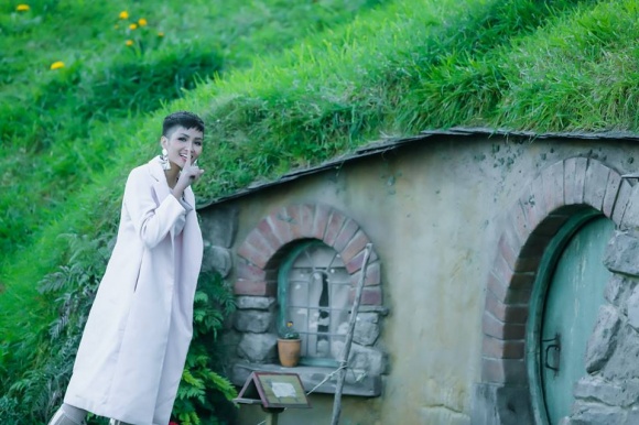 HHen Niê lạc vào xứ sở thần tiên của người lùn-8