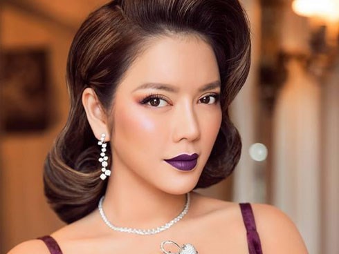 Hết nhuộm da nâu, Lý Nhã Kỳ lại