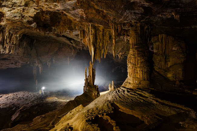 Bên trong những hang động đẹp ngoạn mục ở Việt Nam được báo Anh ca ngợi-10