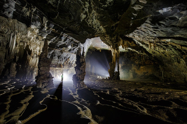 Bên trong những hang động đẹp ngoạn mục ở Việt Nam được báo Anh ca ngợi-19