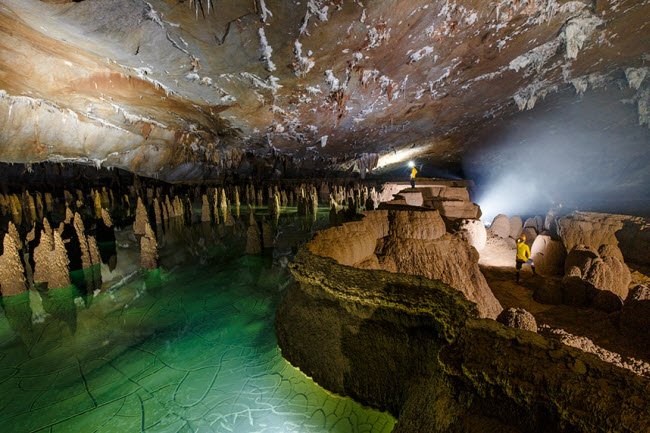Bên trong những hang động đẹp ngoạn mục ở Việt Nam được báo Anh ca ngợi-9