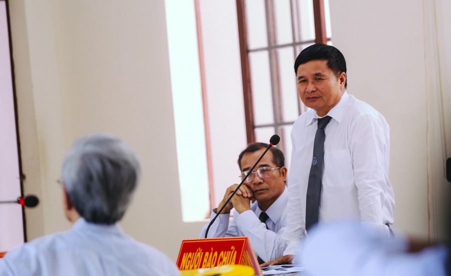Luật sư của bị cáo 77 tuổi phạm tội dâm ô với trẻ em: Tôi còn muốn toà tuyên vô tội chứ không chỉ giảm xuống 18 tháng tù treo”-2