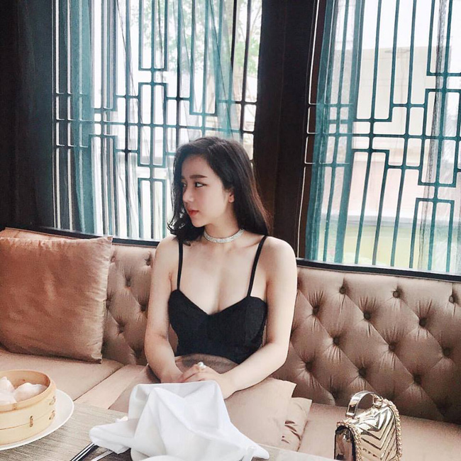 Những lần đăng ảnh khiến fan sốt xình xịch của hot girl ngủ gật-16