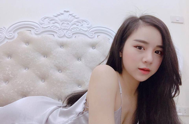 Những lần đăng ảnh khiến fan sốt xình xịch của hot girl ngủ gật-19