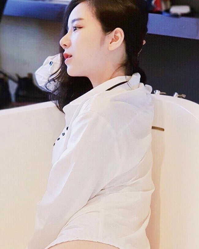 Những lần đăng ảnh khiến fan sốt xình xịch của hot girl ngủ gật-2