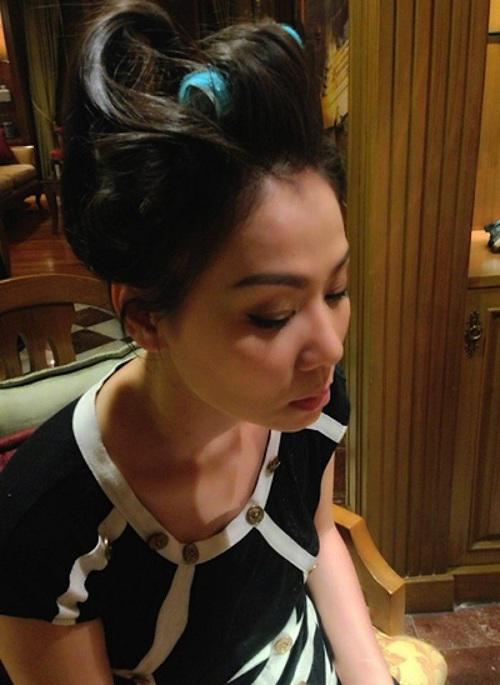 Cười banh nóc với các kiểu làm tóc cực chịu chơi của sao Việt hạng A-6