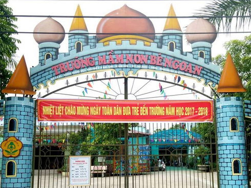 Ninh Bình: 12 học sinh tiểu học bị chó cắn trong sân trường-3