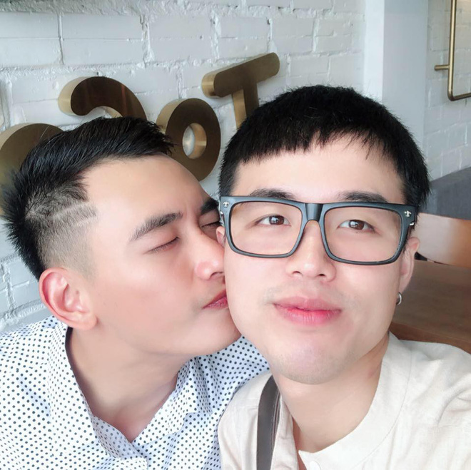 Chàng trai tìm được người đàn ông của đời mình nhờ khoe ảnh rửa 45 mâm bát ở nhà... bạn gái cũ-3