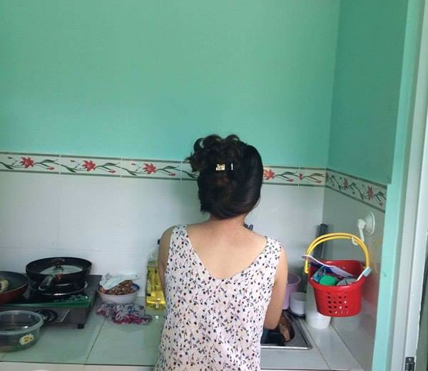 Vợ bầu rút lõi 25% lương của chồng đưa cho nhà ngoại, đến lúc bị chồng giận còn lên mạng hỏi mình có ích kỷ không-2