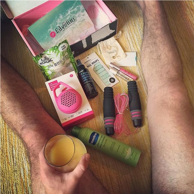 Chị em kêu gào khi xem ảnh sống ảo của các quý ông-11