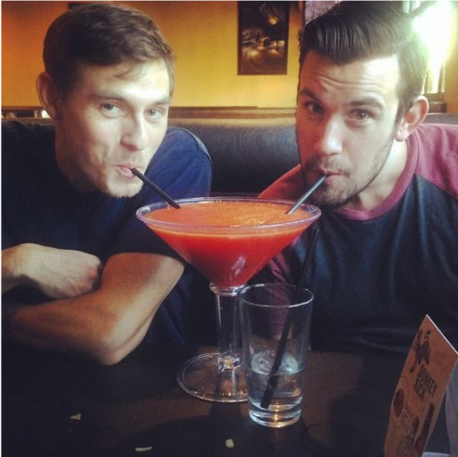 Chị em kêu gào khi xem ảnh sống ảo của các quý ông-9